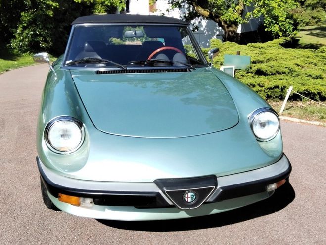 Alfa romeo Spider 1600 AERODINAMICA  de 1983