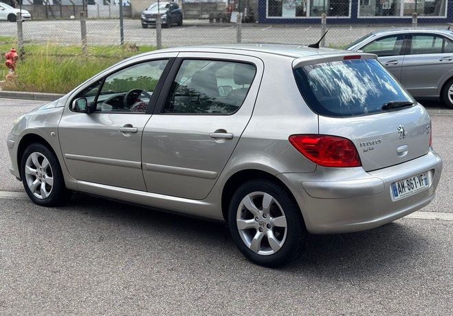 Peugeot 307 1.6 HDi 110ch Executive Pack 5P Gris de 2006
