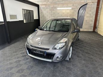  Voir d&eacute;tails -Renault Clio III 1.2 TCe 100ch XV de France 5p &agrave; Ollioules (83)
