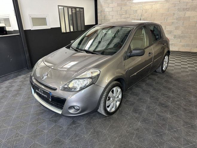 Renault Clio III 1.2 TCe 100ch XV de France 5p Gris de 2012