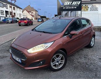  Voir d&eacute;tails -Ford Fiesta TiTanium 1.0 EcoBosst 80 CV &agrave; L'H�pital (57)