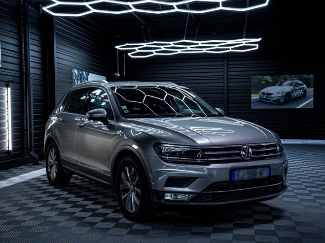 Volkswagen Tiguan Carat 2.0 TDI 150ch - Toit ouvrant - Cam Gris de 2017