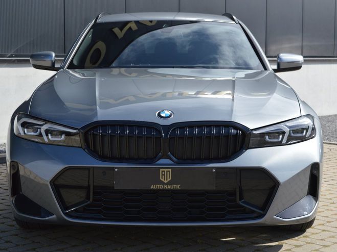 BMW Serie 3 320 D Touring 190 ch M Sport - 1 MAIN -  gris de 2025