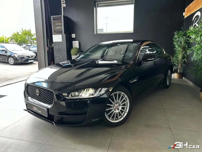 Jaguar XE 2.0 D 165 E-PERFORMANCE BUSINESS Noir de 2016