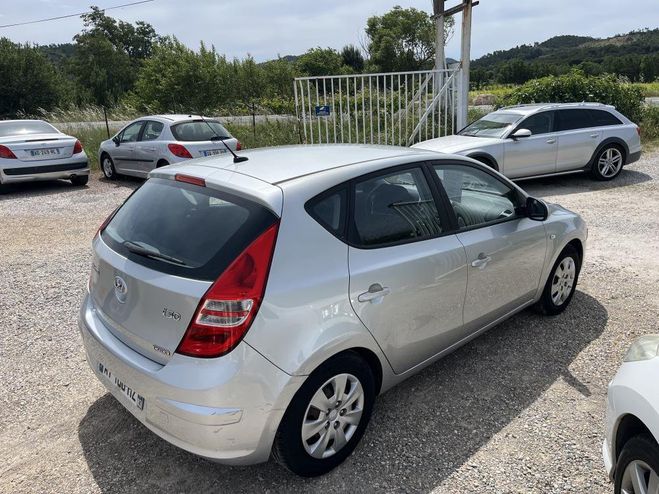 Hyundai I30 1.6 CRDI 90 CV PACK CLIM Gris Clair de 2009