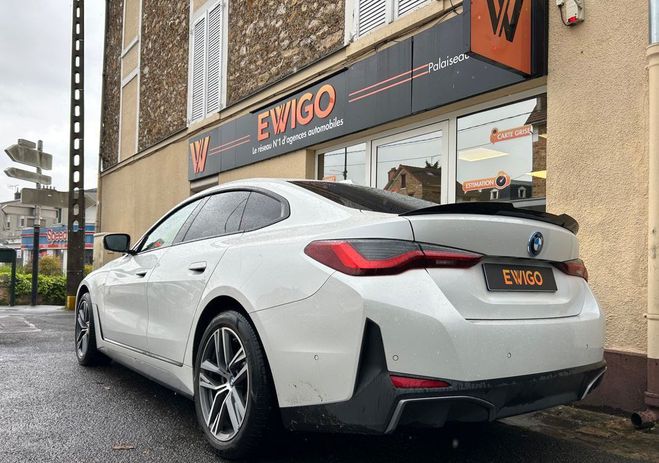 BMW I4 edrive 286ch business design apple carpl Blanc de 2023