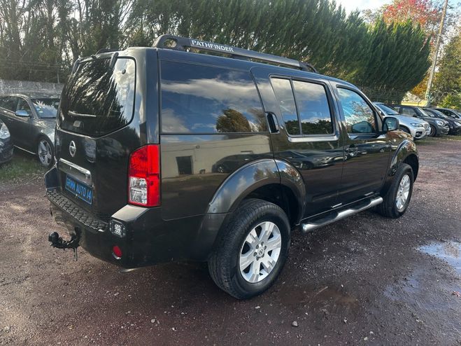 Nissan Pathfinder 2.5 dCi 175 Confort Noir de 2006