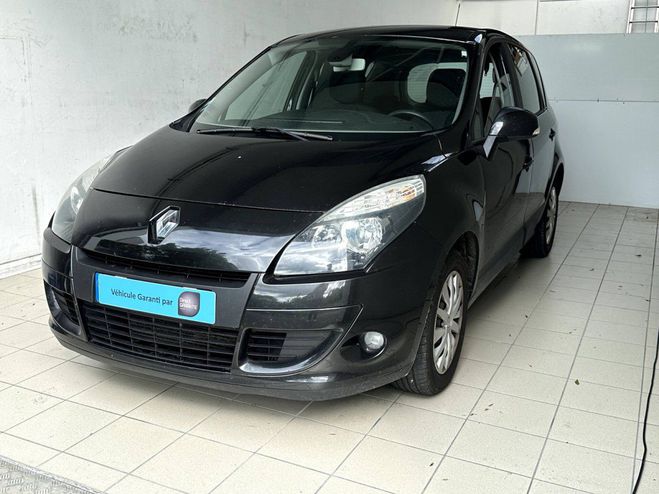 Renault Scenic III (J95) 1.9 dCi 130ch Expression NOIR de 2010