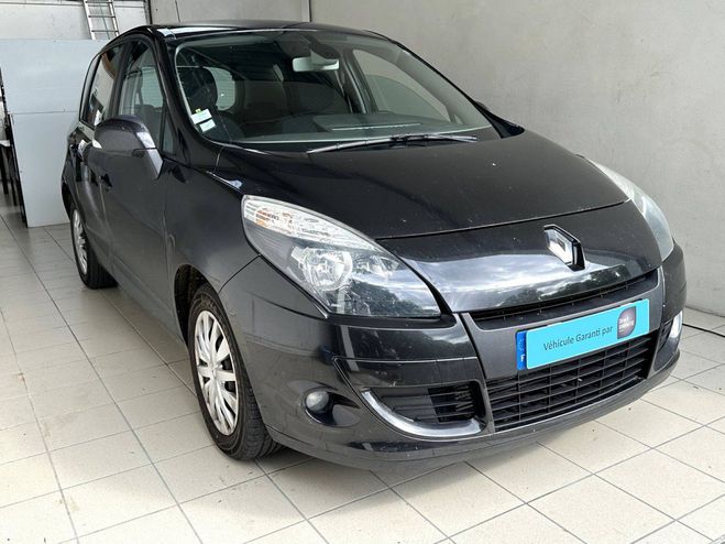 Renault Scenic III (J95) 1.9 dCi 130ch Expression NOIR de 2010
