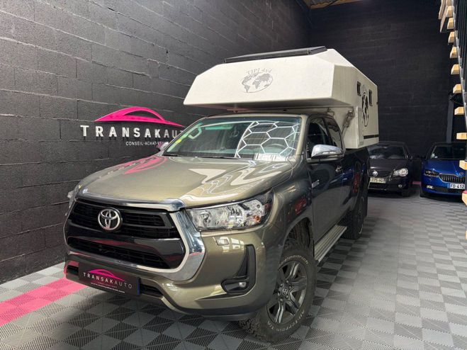 Toyota Hilux X-TRA CABINE RC21 4WD 2.8L 204 D-4D / AM Gris de 2022