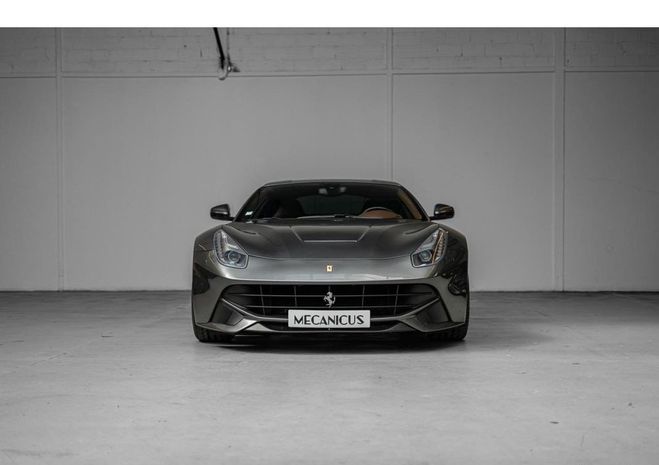 Ferrari F12 Berlinetta Gris de 2012