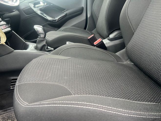 Peugeot 208 (2) 1.2 VTI 82 ALLURE 5P  Gris fonc� de 2018