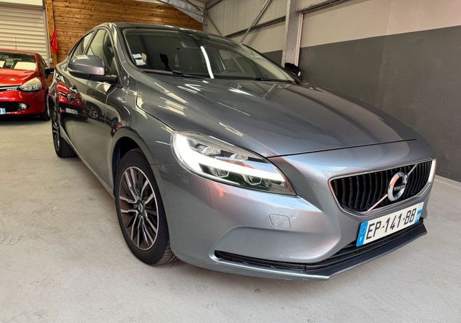 Volvo V40 II D2 Eco 120ch Momentum Geartronic GARA Gris de 2017
