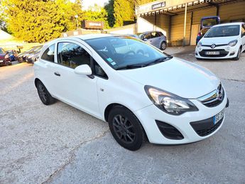  Voir d&eacute;tails -Opel Corsa D Essentia &agrave;  Les Pennes-Mirabeau (13)
