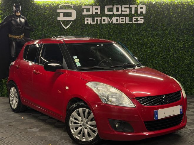 Suzuki Swift 3 III 1.3 DDIS 75 Cv 5 PORTES / TOIT OUV Rouge de 2012