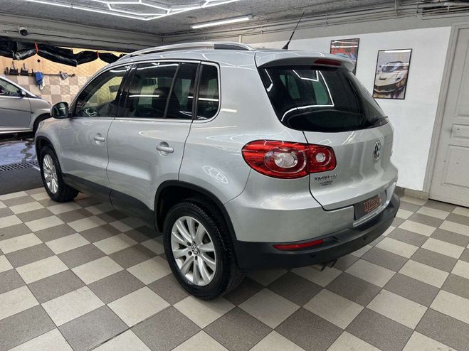 Volkswagen Tiguan 2.0 TDI 140CV 4 MOTION gris metal de 2009