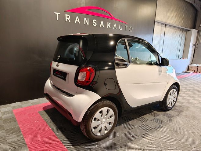 Smart Fortwo COUPE 1.0 71 ch BVA6 Pure / MOTEUR A CHA Blanc de 2017