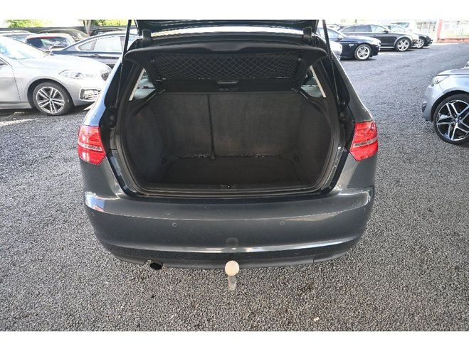 Audi A3 Sportback 2.0 TDI 140 Ambiente Gris de 2010