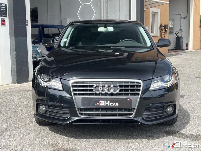 Audi A4 2.0 TDI 145cv AMBITION LUXE / SIEGE ELEC Noir de 2011