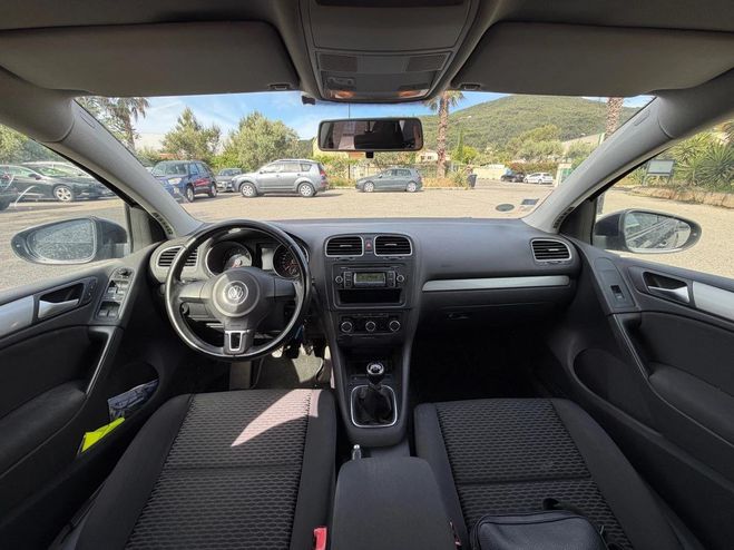 Volkswagen Golf 6 - 1.6 TDi 105ch Trendline Noir de 2011