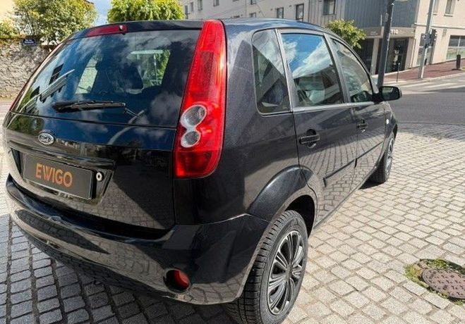 Ford Fiesta 1.2 75 fun distri-r�vision-4 pneus Noir de 2008