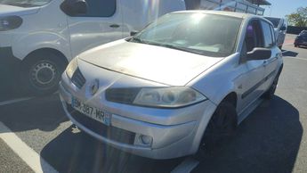  Voir d&eacute;tails -Renault Megane AUTHENTIQUE 1.5DCI 85 PAYE EBN 4X &agrave; Gargenville (78)