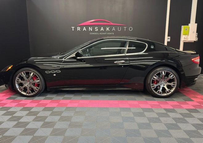 Maserati Gran Turismo s v8 4.7 seconde main carnet complet Noir de 2009