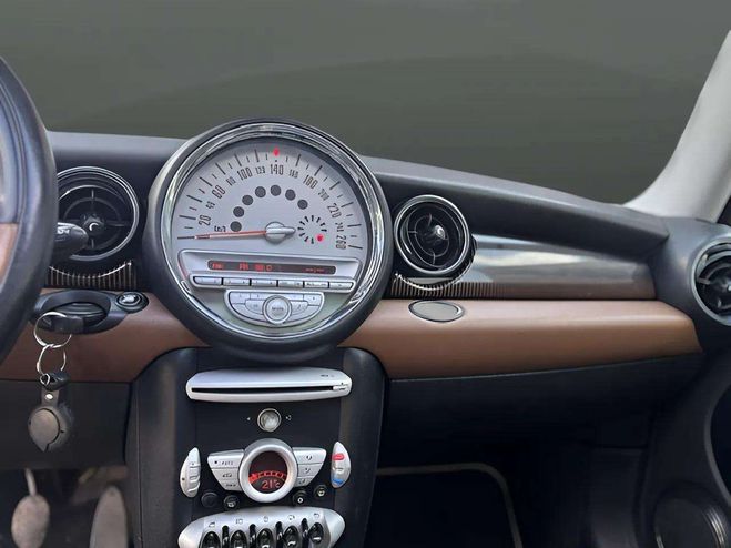 Mini Mini COOPER D 110CH MARRON de 2009