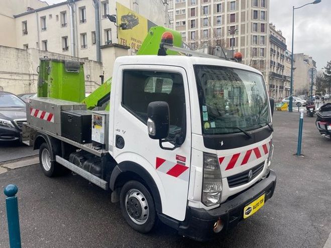 Renault Maxity 120.32/5 L2 BLANC de 2015