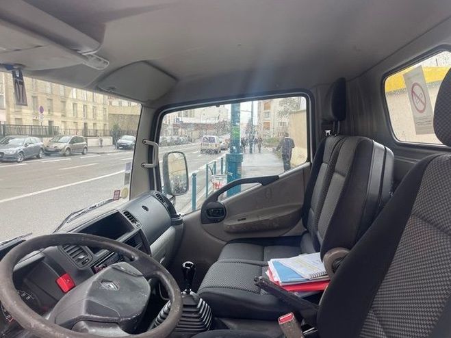 Renault Maxity 120.32/5 L2 BLANC de 2015