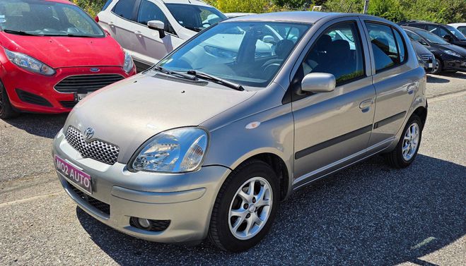 Toyota Yaris 126.000KMS 1.3 VVTI 87CH 2005 CLIM... gris de 2005