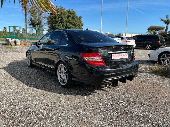 Mercedes Classe C - 300 (W204) 3.0 V6 231ch - Avantgarde Noir de 2010