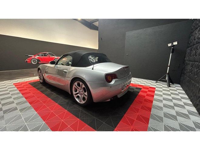 BMW Z4 Roadster 3.0i 231 CH - BV SMG E85 GARANT GRIS CLAIR de 2004