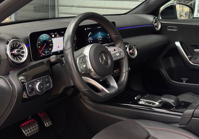 Mercedes Classe A 2.0 200d 150ch amg line 8g-dct toit ouvr Noir de 2019