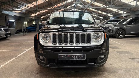 Jeep Renegade 1.4 MULTIAIR 140 LONGITUDE 2015 d'occasion a Paris (75)