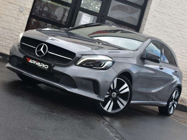 Mercedes Classe A 180 I Xenon Leder PDC Verw Zetels Navi G Gris M�tallis� de 