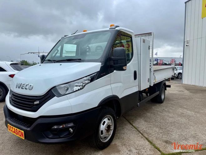 Iveco Daily BENNE ACIER JPM LONG 3300 35C16 3,0 L    Blanc de 2022