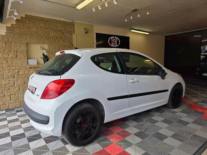 Peugeot 207 HDI CLIM DISTRI EMBRAYAGE NEUF Blanc de 2007
