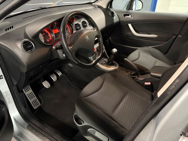 Peugeot 308 SW 1.6 premium 120ch 7 PLACES - TOIT PAN Gris de 2010