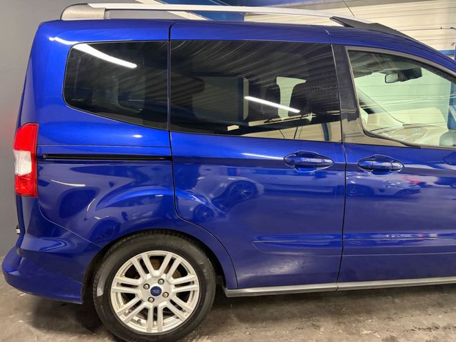 Ford Tourneo Courier Titanium Bleu de 2015