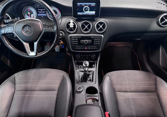 Mercedes Classe A 1.8 200 cdi 135ch sensation-camera de re Gris de 2014