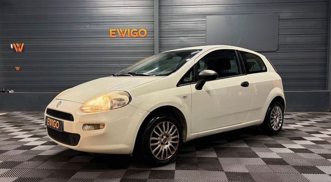Fiat Grande Punto 1.3 mjt 75 dynamic Blanc de 2012