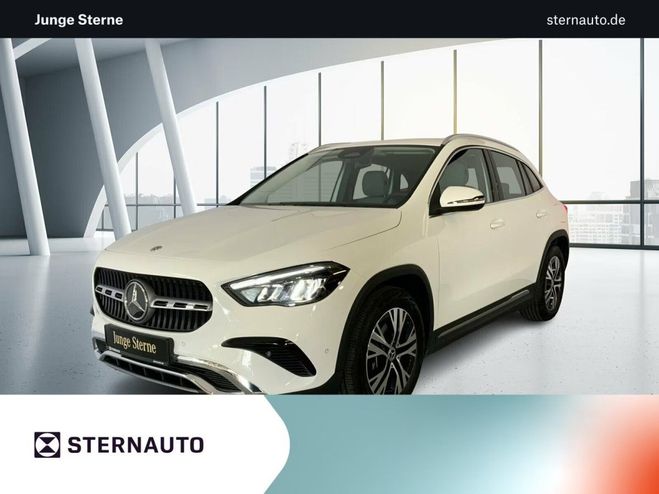 Mercedes Classe GLA classe 180 d Progressive AHK WinterPak R Gris M�tallique de 