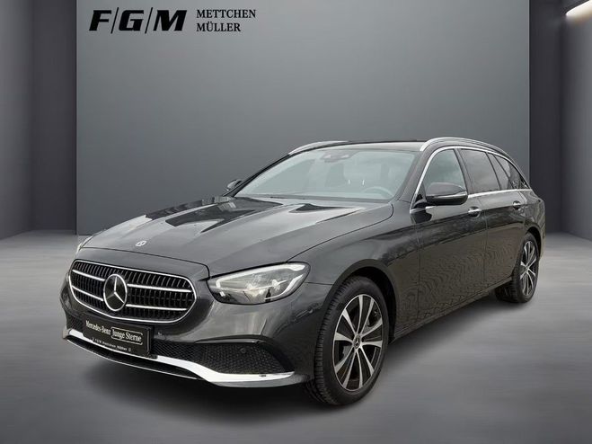 Mercedes Classe E 300 de T-Modell Distronic/Keyless/Kamera Jaune de 