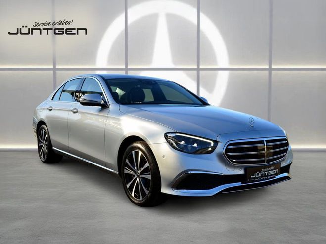 Mercedes Classe E 300 de 4M LIM DISTRO 360� MEMORY WIDESCR Argent� M�tallique de 
