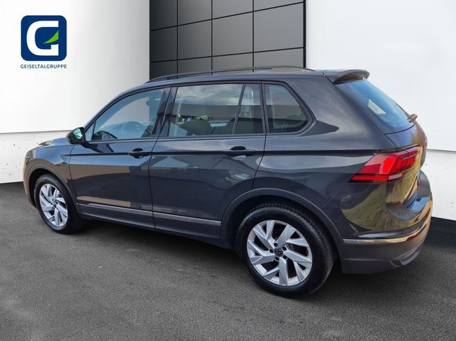 Volkswagen Tiguan 1.5 TSI Life *LED*PDC*SHZ*LENKRAD BEH.*K Noir M�tallique de 