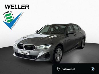  Voir d&eacute;tails -BMW Serie 3 330 e Limo LiveProf RFK Memory HiFi Adap &agrave; Leimbach (68)