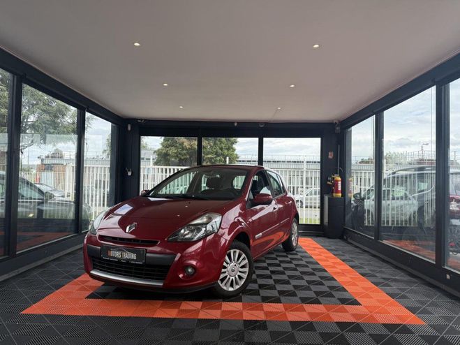 Renault Clio 1.2i 16V - 75 Authentique ROUGE de 2010