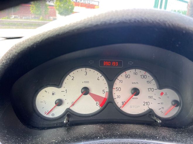 Peugeot 206 (2) 1.6 HDI 110 6CV QUIKSILVER Noir de 2004