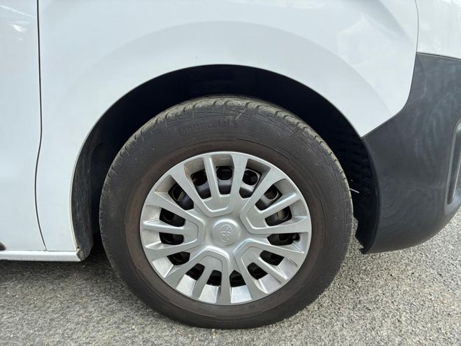 Toyota Proace 2.0 140ch D-4D MC23  FOURGON Medium Dyna BLANC de 2024